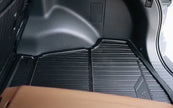 Subaru Solterra bagagerumsbakke