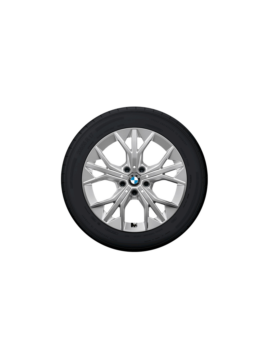 17" BMW vinterhjulsæt 1 serie F70 og 2 serie F74 Y-eger 972 refined silver